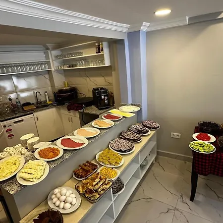 Sultana Premier Hotel *